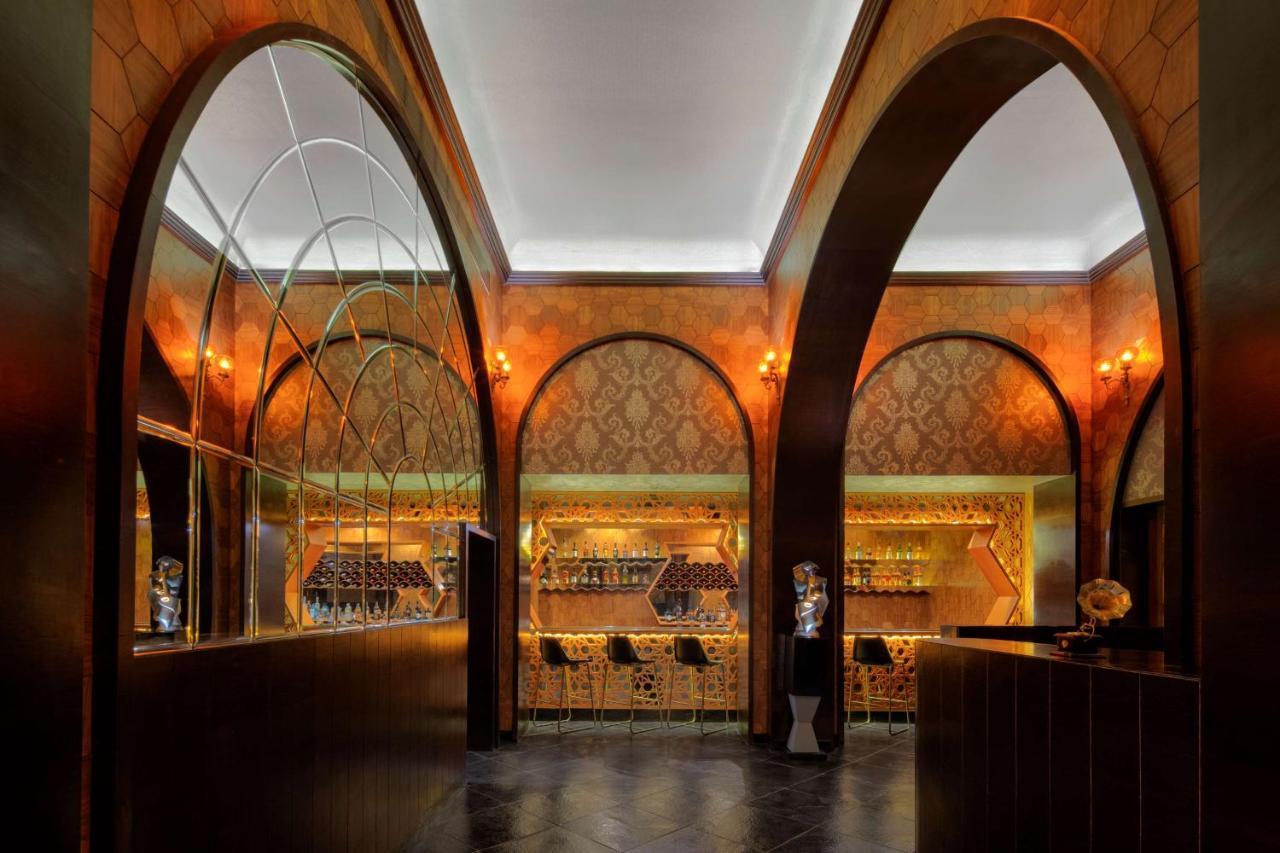 Radisson Jodhpur Hotel Jodhpur  Luaran gambar The interior of the restaurant